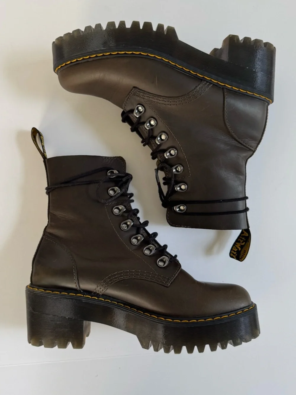 Dr. Martens Leona Leather Heeled Boots | 7 - Picture 6 of 13